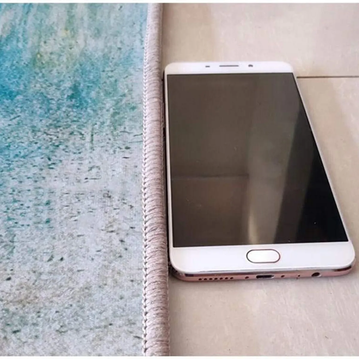 GENERICO - ALFOMBRA PARA LIVING 180x200 CON DISEÑO DECORATIVO AZUL TF