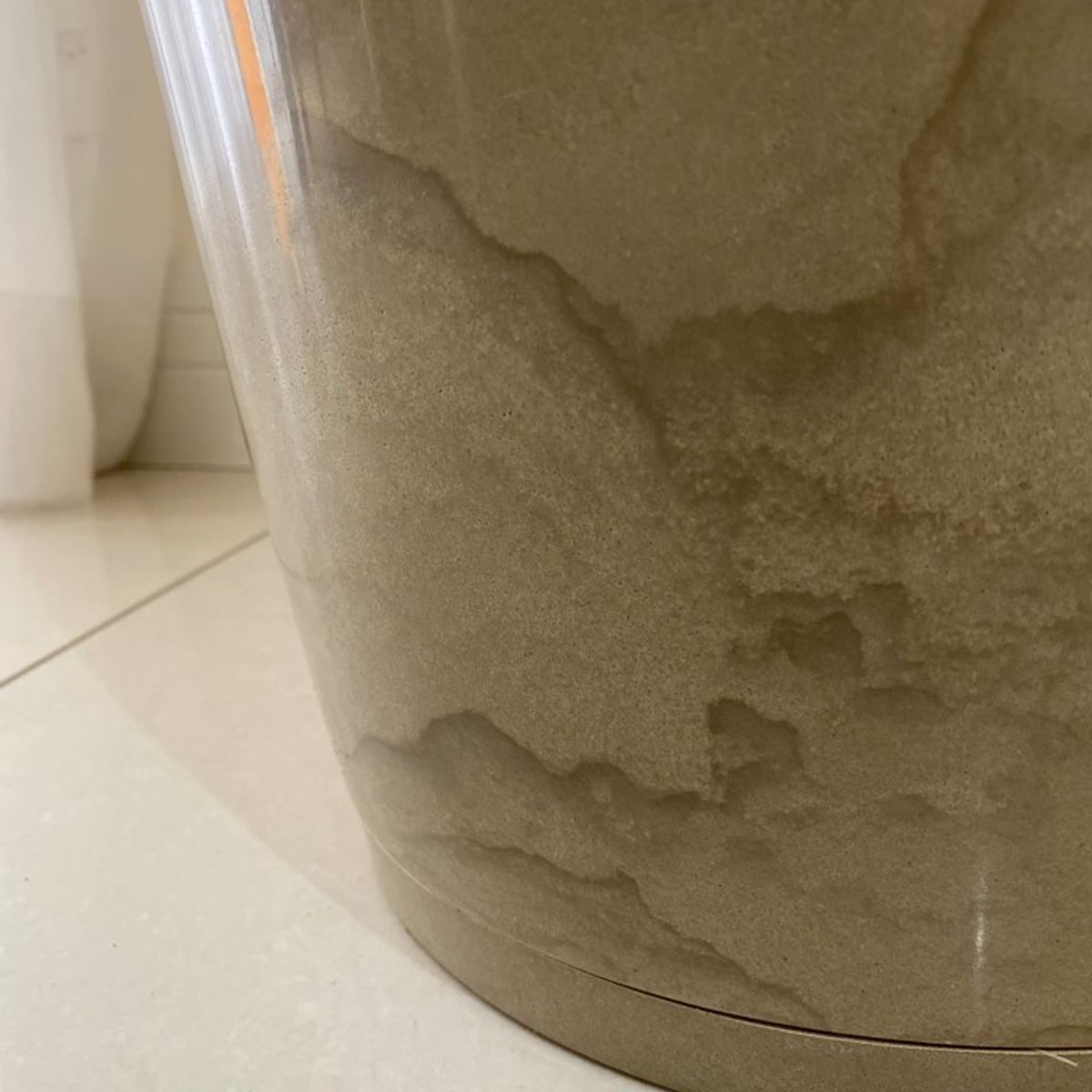 FLORIDIS - MACETERO FLORIDIS BEIGE EFECTO MARMOL AMSTERDAM 44CM ALTO CON PLATO