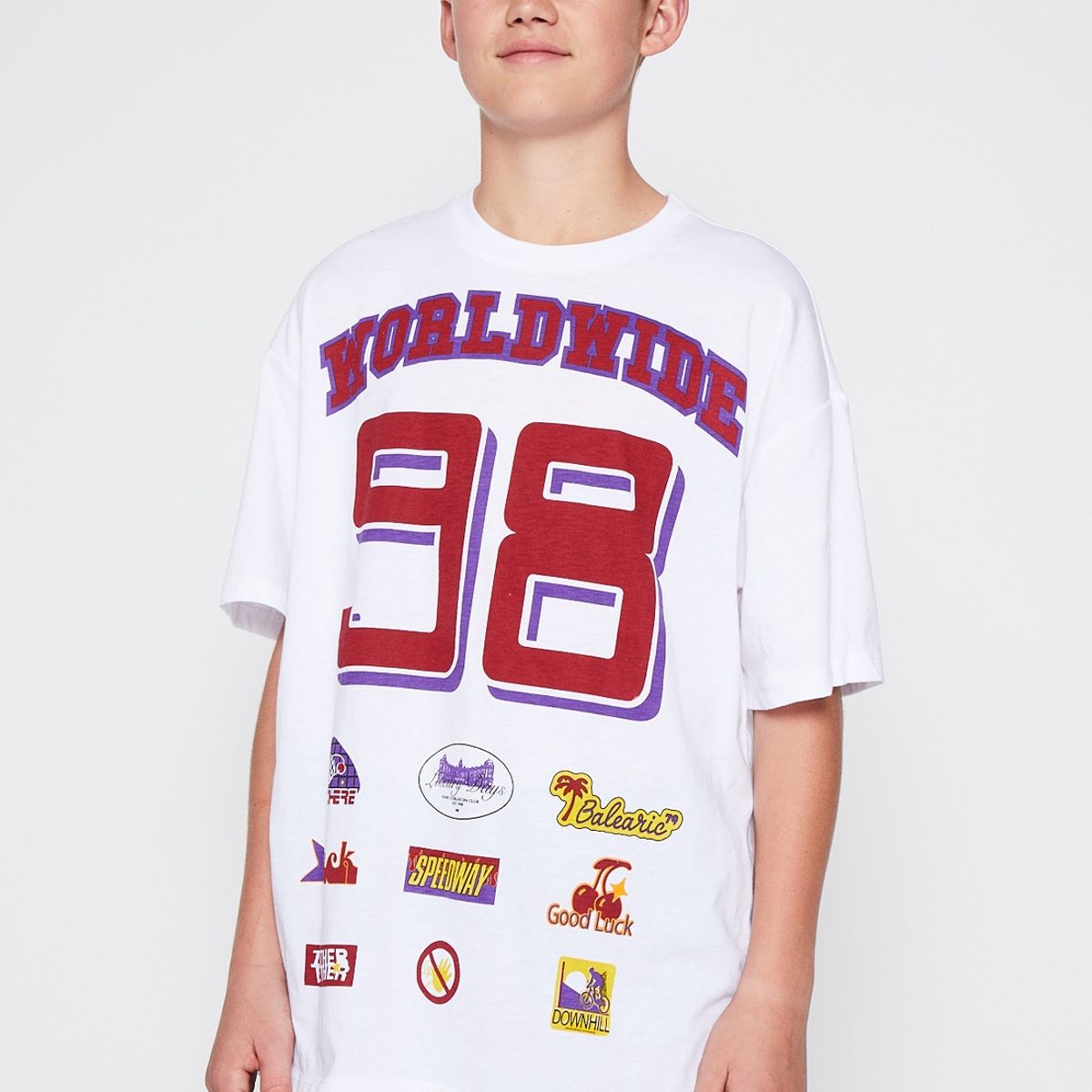 FAMILY SHOP - Polera Juvenil Niño Oversize Print Racer Blanco Family Shop