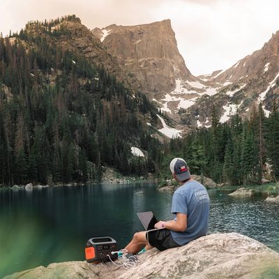 Imagen 2 del producto Estacion de Energia Portatil Jackery Explorer 500w Camping