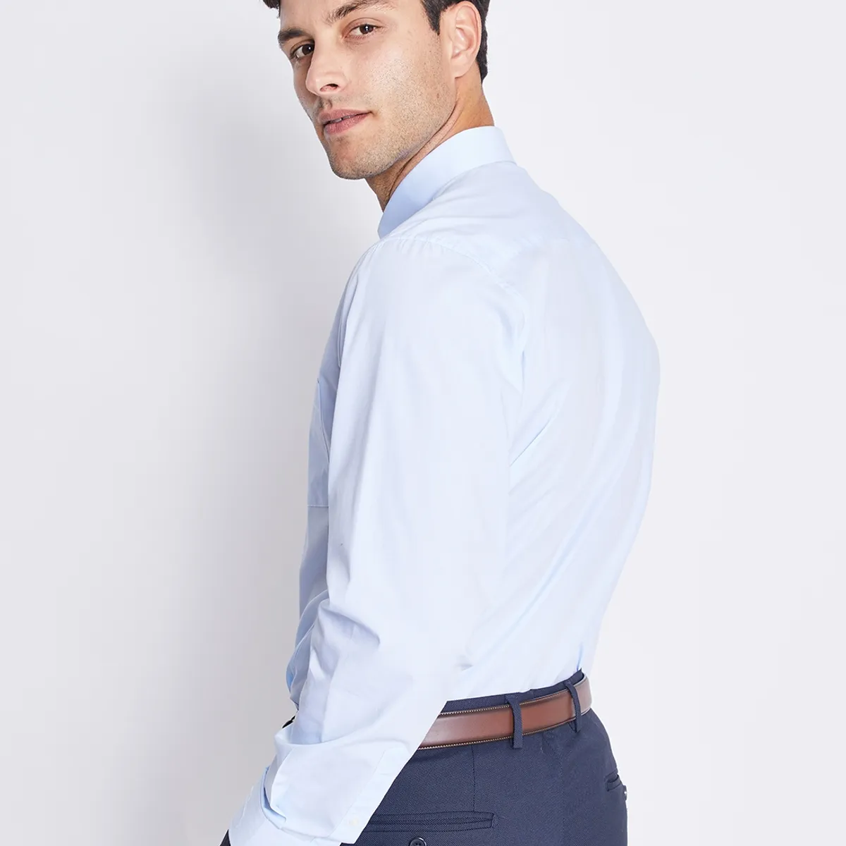 MAVIANNI - Camisa Formal Hombre Regular Poplin Celeste Mavianni