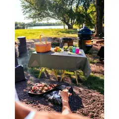 EN VARA'S MEATS & GRILL - Mantel Parrillero Picnic Deluxe 170x140cms Water and sun proof