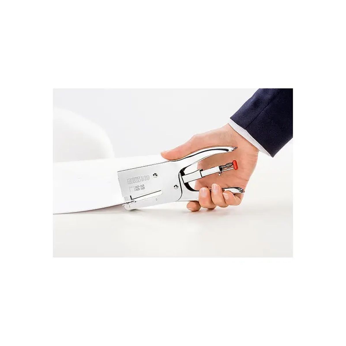 NOVUS - Corchetera de tenaza B 39, cromado para 40 Hjs