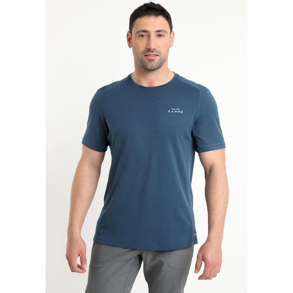 KANNU - Polera Sport Hombre Azul Marino KANNU