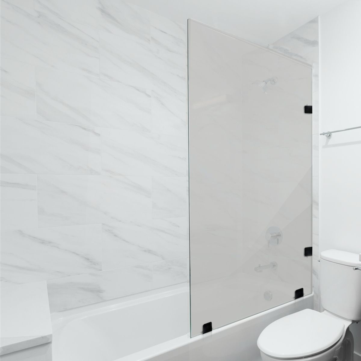 DELL ORTO - Shower door vidrio templado con empavonado 100x150 herraje negro