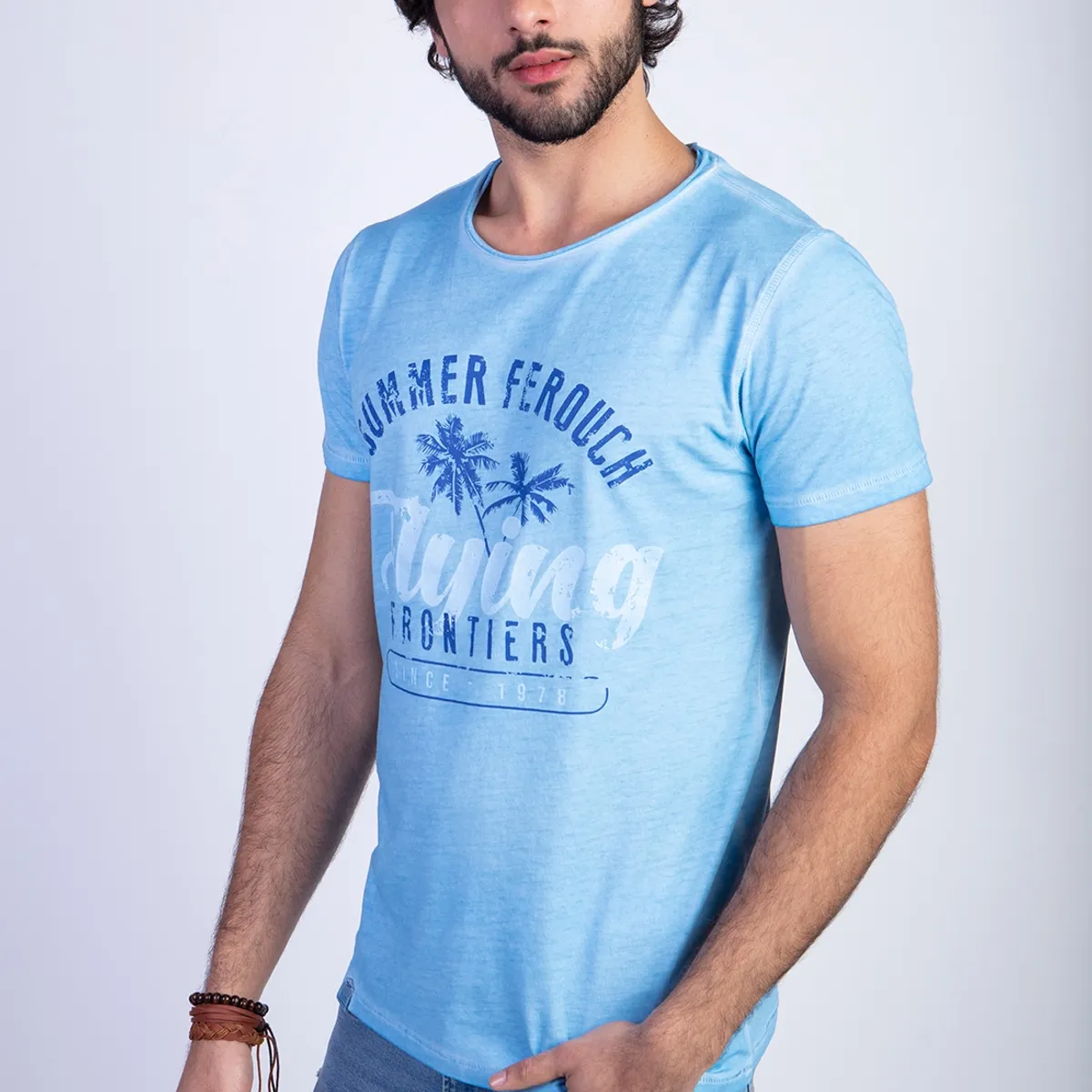 FEROUCH - Polera Dirty Wash Seatle Celeste Ferouch