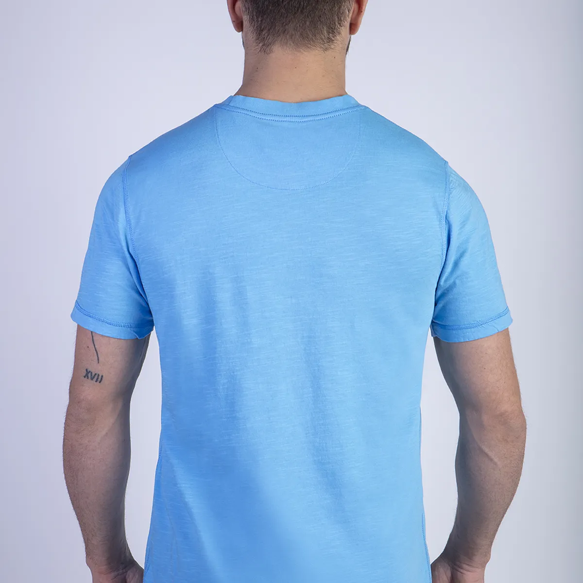 FEROUCH - Polera Denver Celeste Ferouch