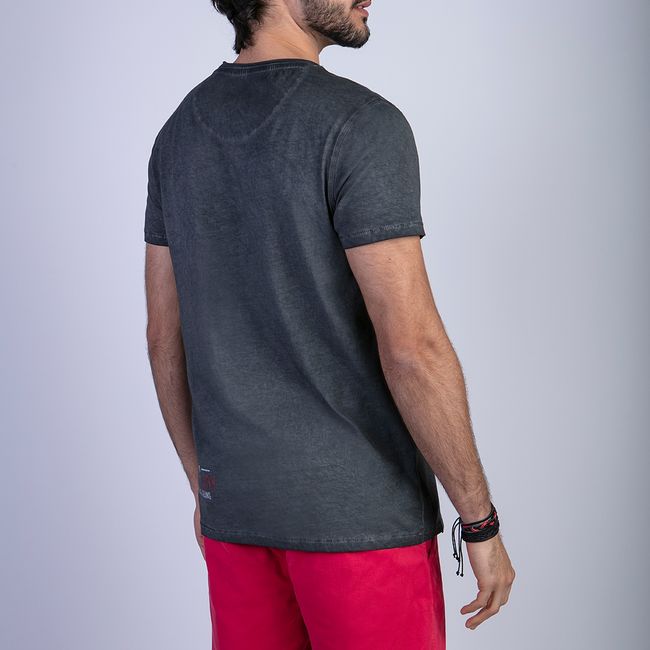 FEROUCH - Polera Dirty Wash Seatle Negro Ferouch