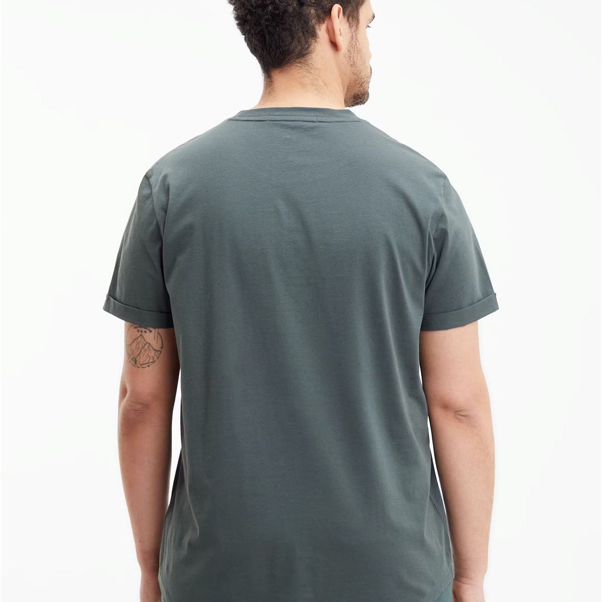 CALVIN KLEIN - Polera Badge Sleeve Verde Calvin Klein