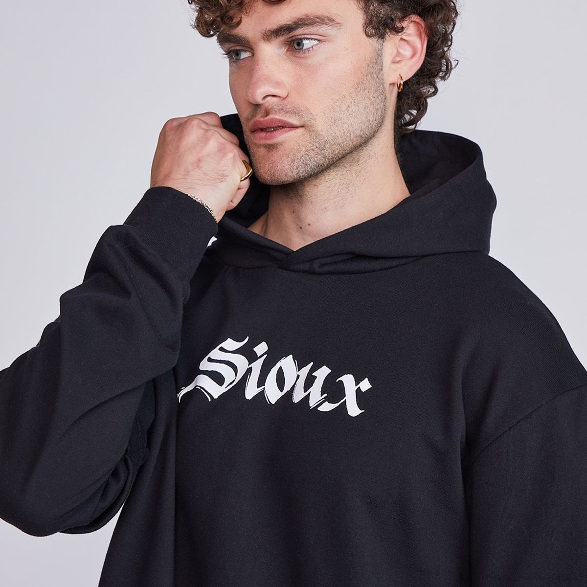 SIOUX - Poleron Hombre Manga Falsa Negro Sioux