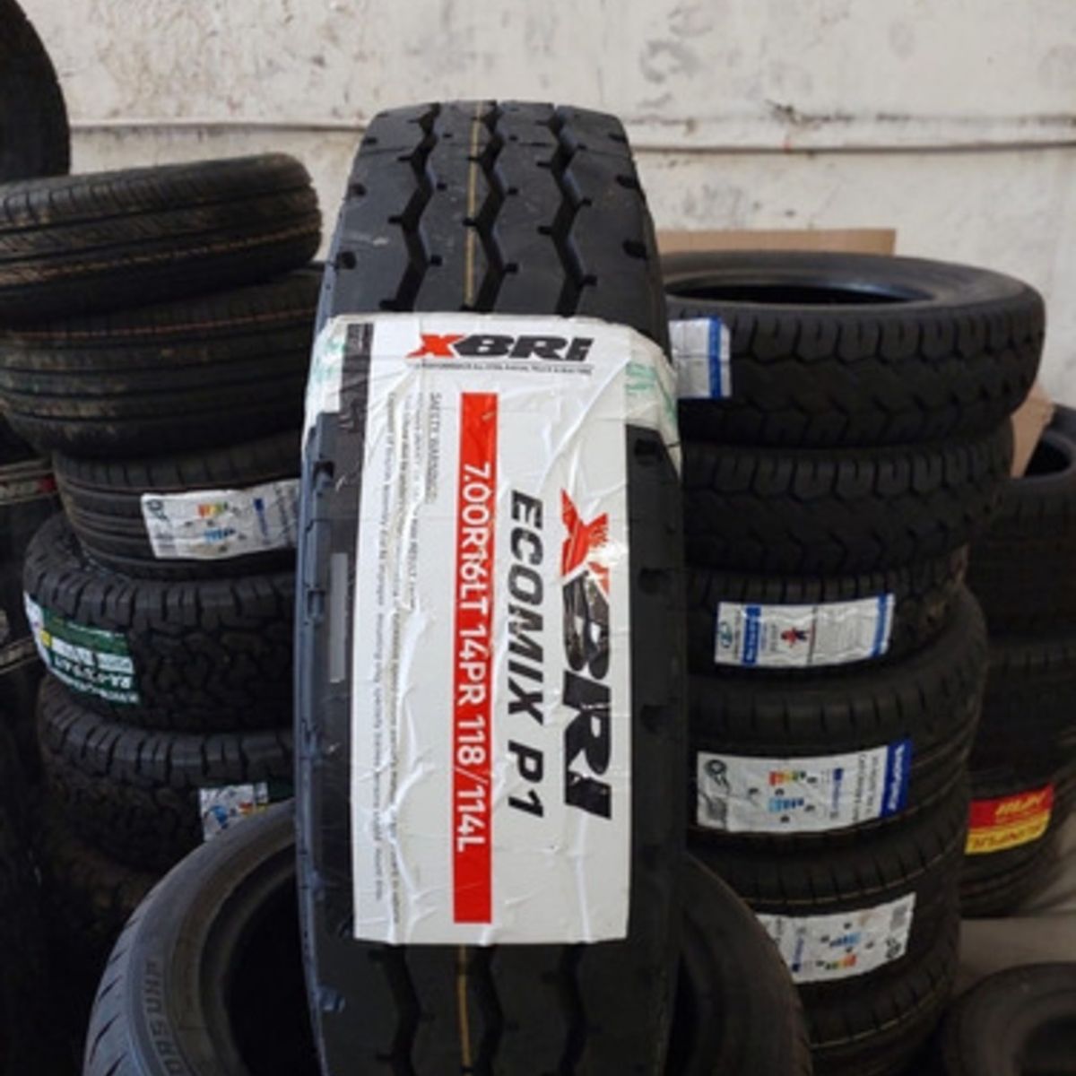 GENERICO - Neumaticos 7.00 R16 Lt 14pr 118/114 Ecomix P1 Dir/mix C/cam