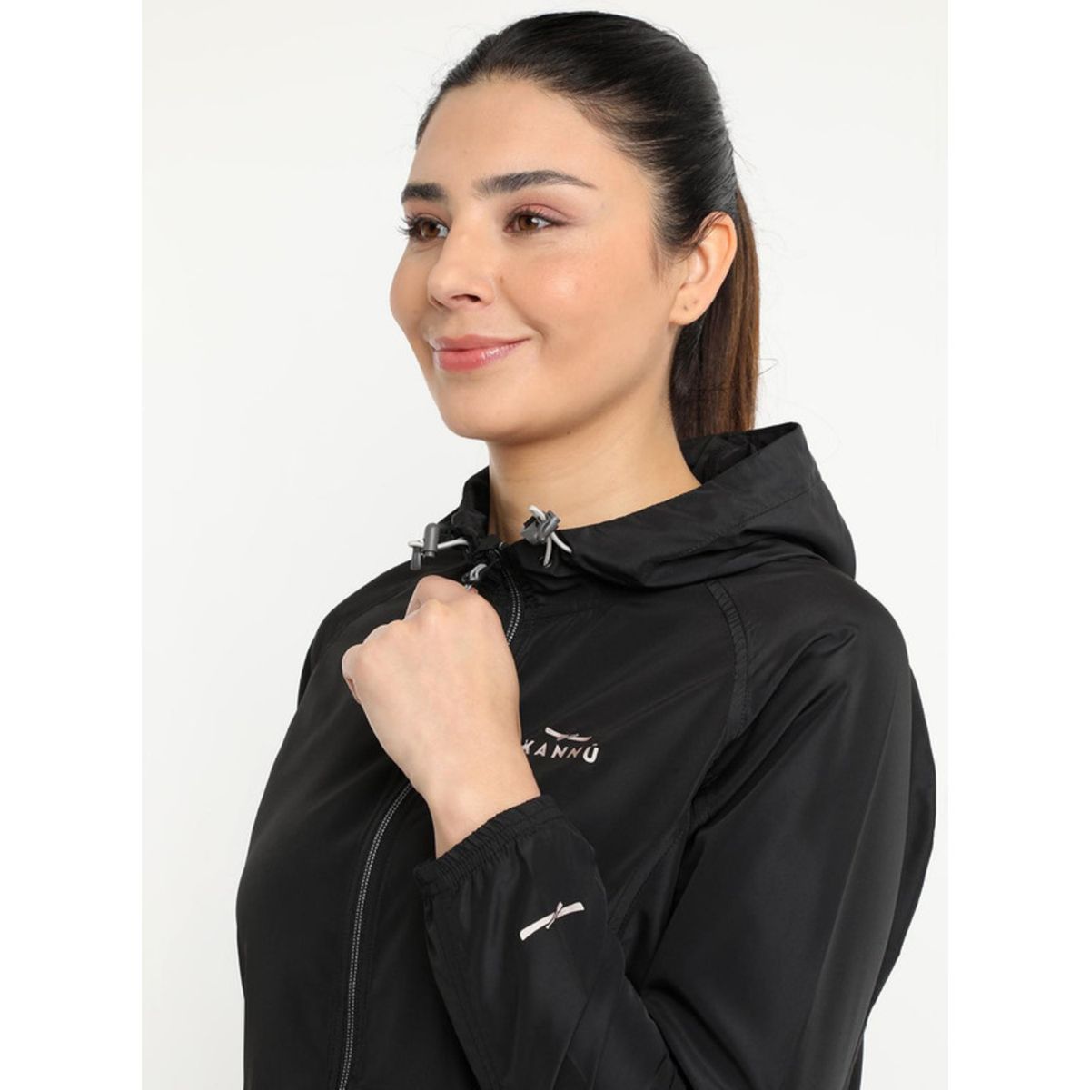 KANNU - Cortaviento Active Wind Mujer Negro KANNU