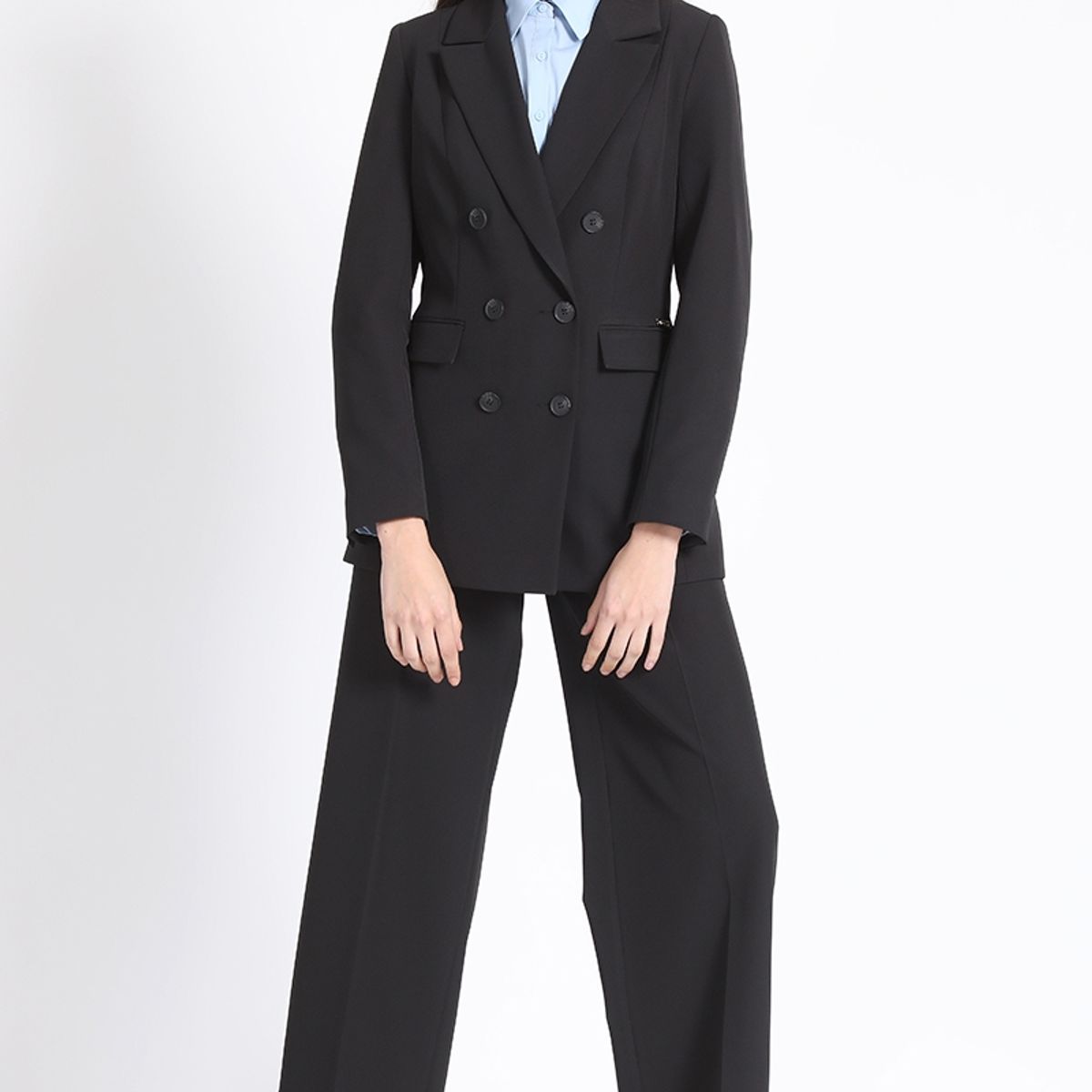 LIOLA - Blazer Clásico Cruzado Negro Liola