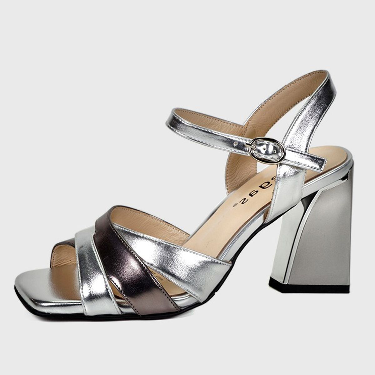 DEGAS - Sandalia Cuero Aluney Plateado DEGAS