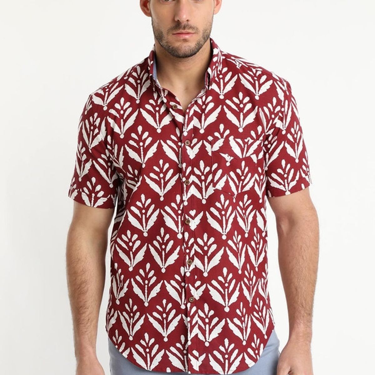 TRUVAL - Camisa Estampada Diseño Mc Burdeo TRUVAL