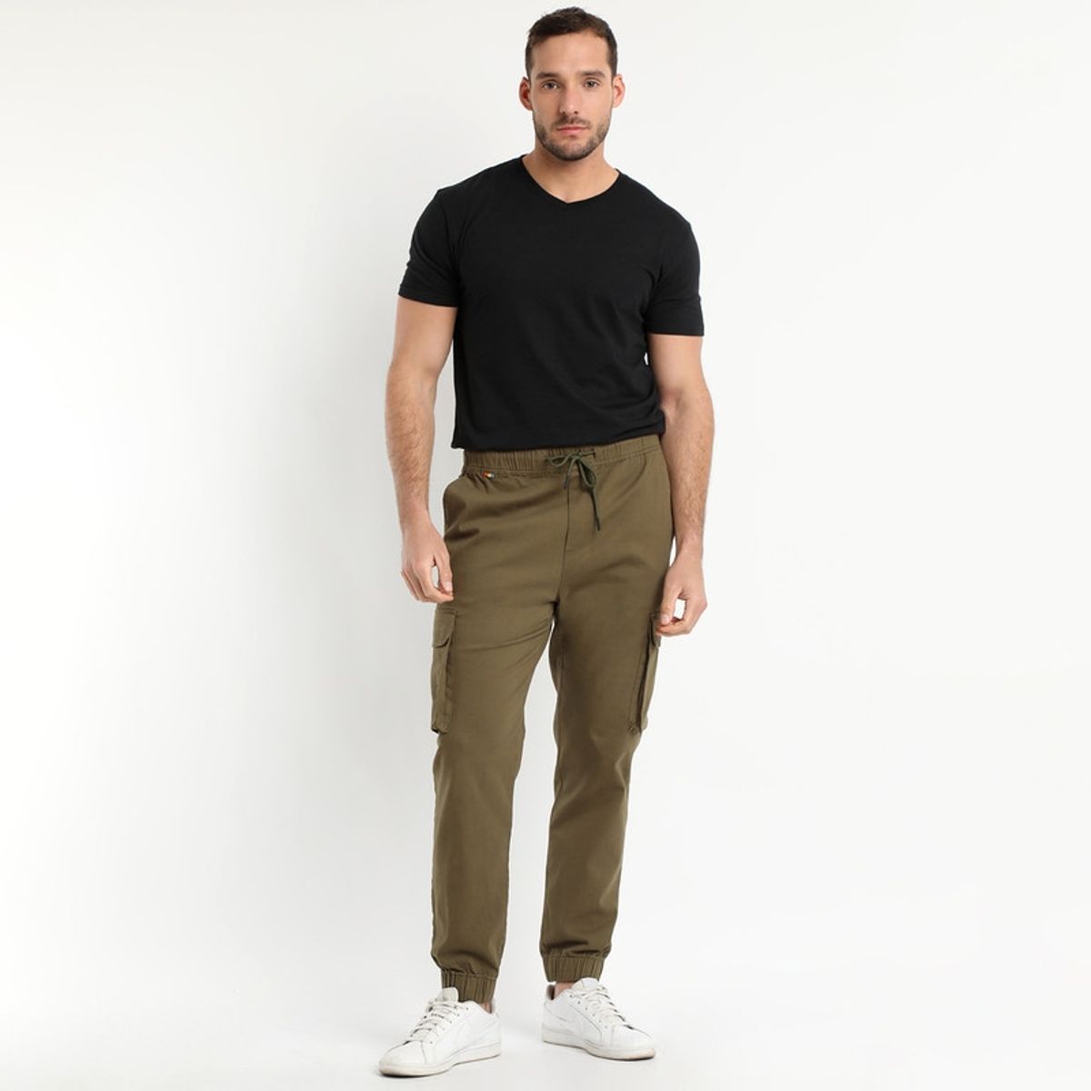 TRUVAL - Pantalón Jogger Twill Frente Plano Oliva Oscuro TRUVAL