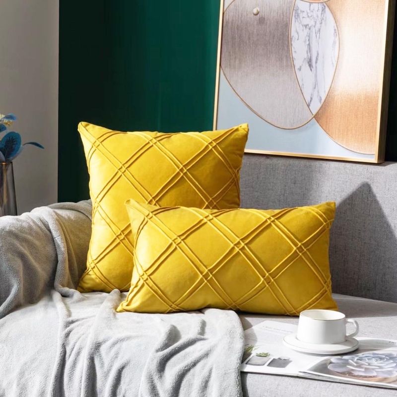 GENERICO - Funda Cojin Rectangular Modelo Terciopelo Doble Rombo Amarillo