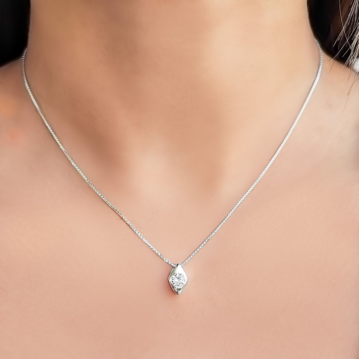COGGIOLA - Collar Rombo Punto De Luz Circón Plata Fina 925