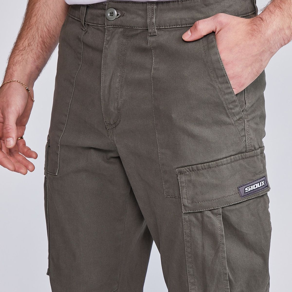 SIOUX - Pantalon Hombre Cargo Bolsillos Verde Sioux