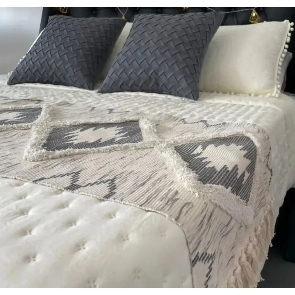 COMPRAPO - Bajada de Cama o Piecera Kelim Estilo Boho Crudo y Gris 190x60 Cm