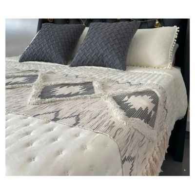 Imagen 2 del producto Bajada de Cama o Piecera Kelim Estilo Boho Crudo y Gris 190x60 Cm