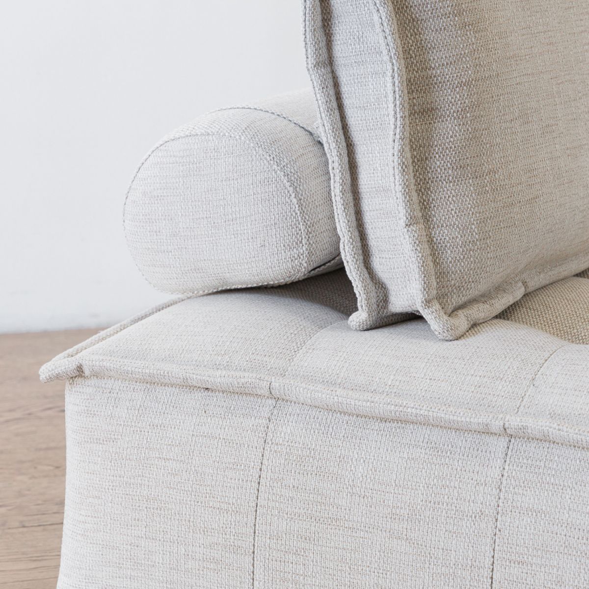 AMOBLE - Sofa Matilda Beige Amoblé