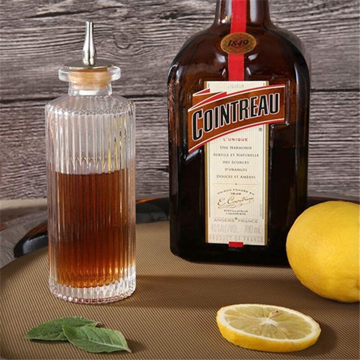 GENERICO - Botella Dispensadora de Endulzante - Lines 130 ml
