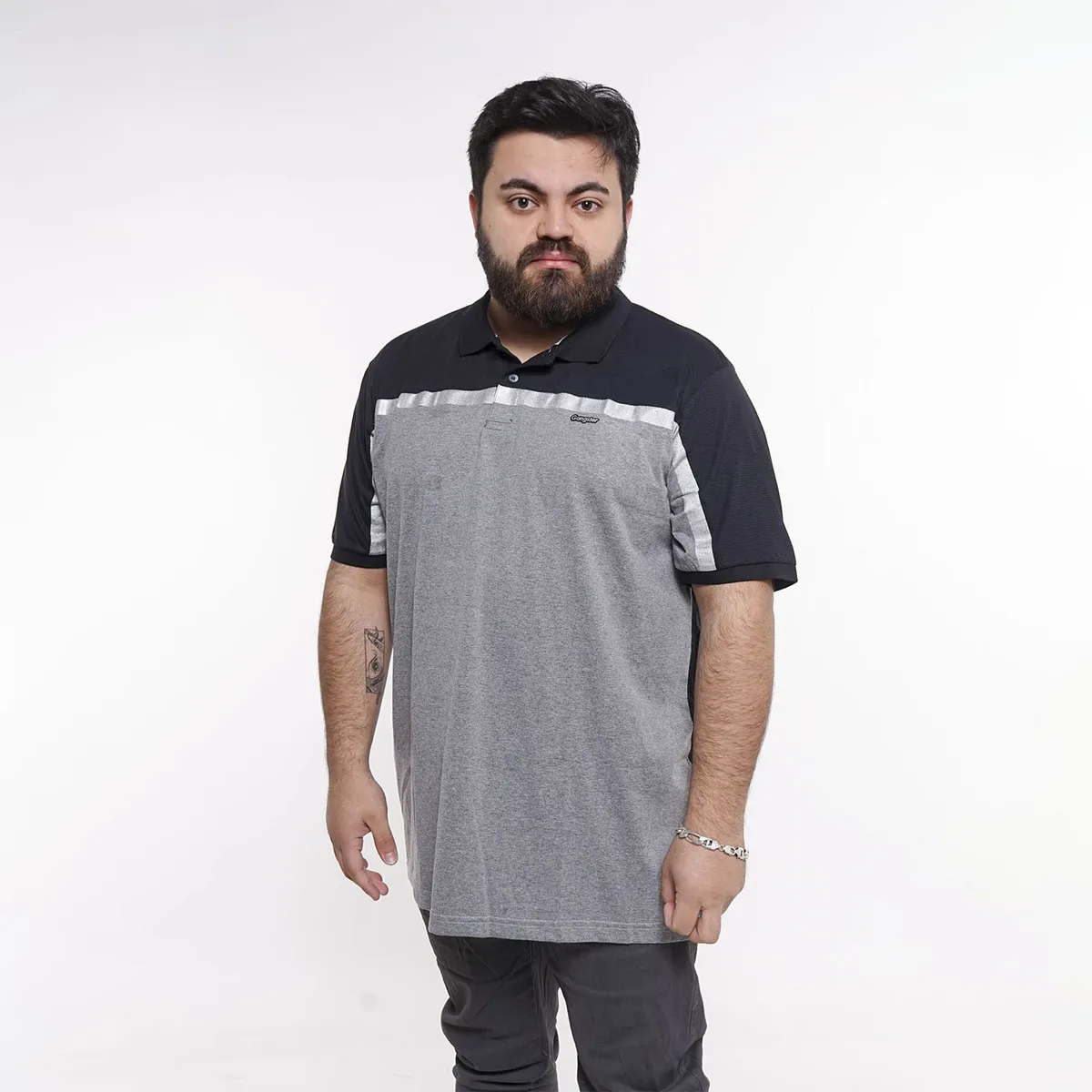 GANGSTER - Plus Polera Cuello Dynamo Negro