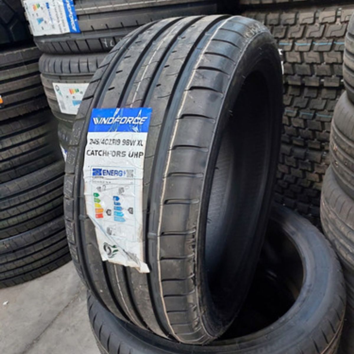 WINDFORCE - Neumatico 245/40 R19 Windforce Catchfors Uhp 98wxl
