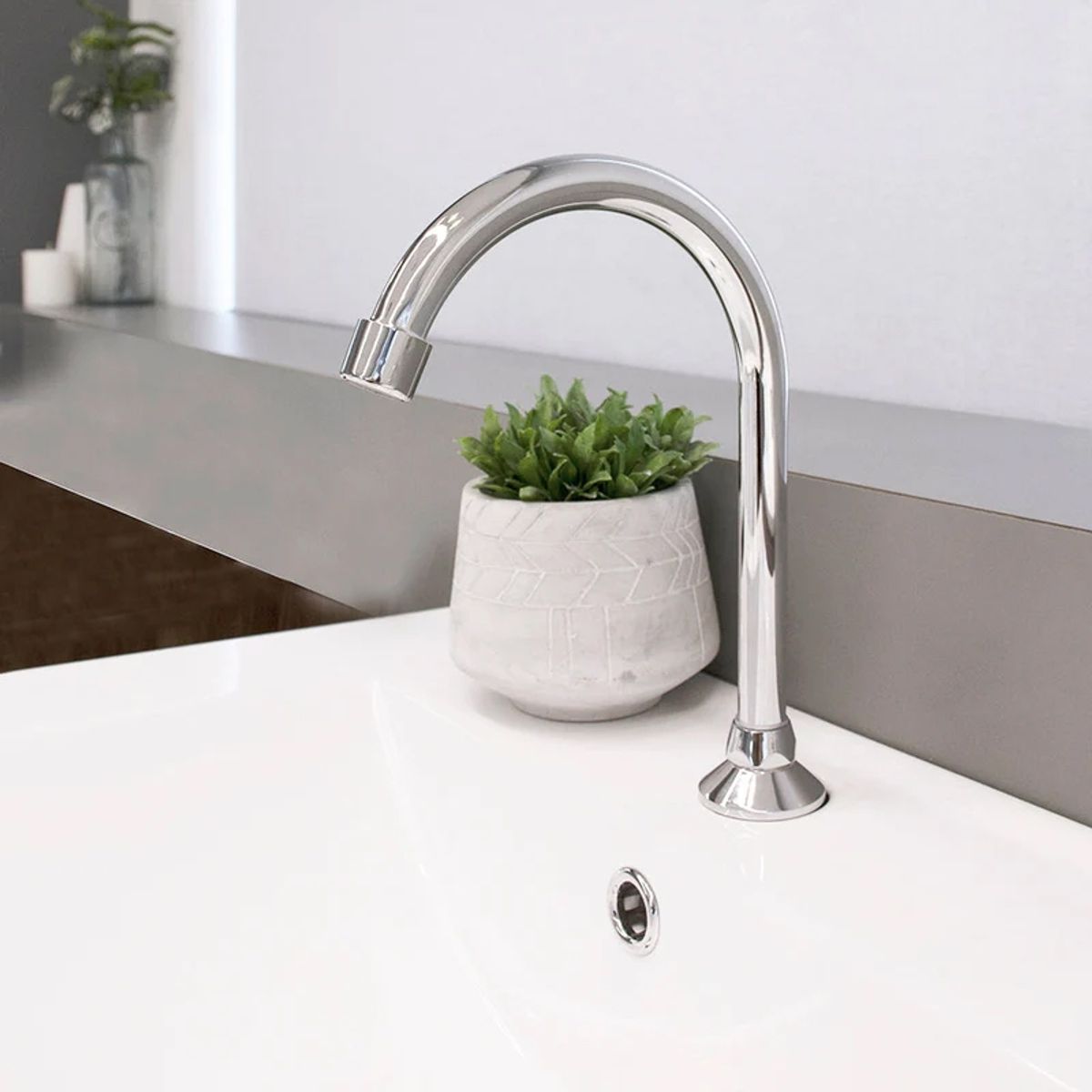 STRETTO - Grifería Lavaplatos Grifo Llave Con Pedal