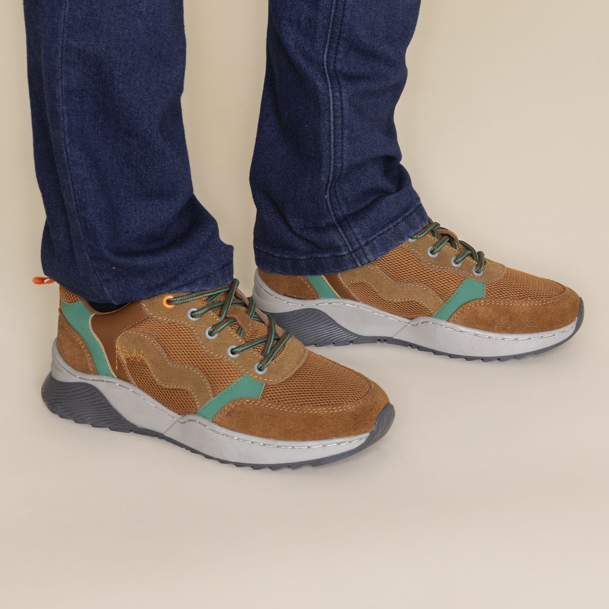 HUSH PUPPIES - Zapatilla Cuero Thypoon [30-35] Tan Niño HUSH PUPPIES