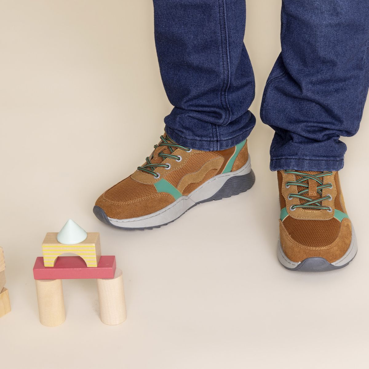 HUSH PUPPIES - Zapatilla Cuero Thypoon [30-35] Tan Niño HUSH PUPPIES