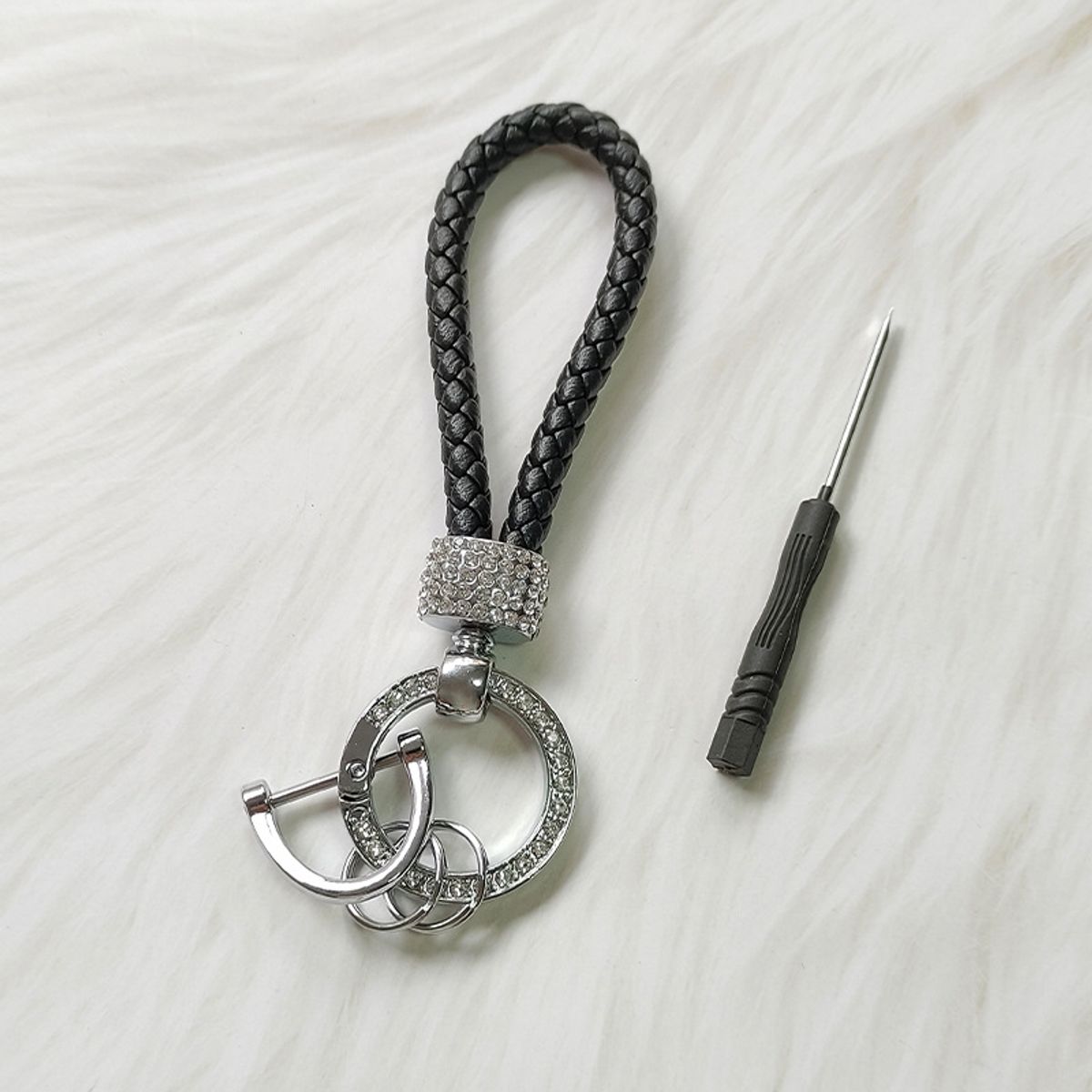 GENERICO - Llavero Colgante Tejido Divi