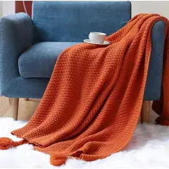 ANGELES DEL HOGAR - Manta o piecera para sofa y camas tejida con Borlas 130xm x 150cm