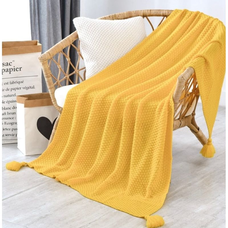 ANGELES DEL HOGAR - Manta o piecera para sofa  y camas tejida con Borlas 130xm x 150cm