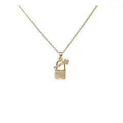 ZG JOYAS - Collar Dorado Galvanizado En Oro Colgante Candado Llave