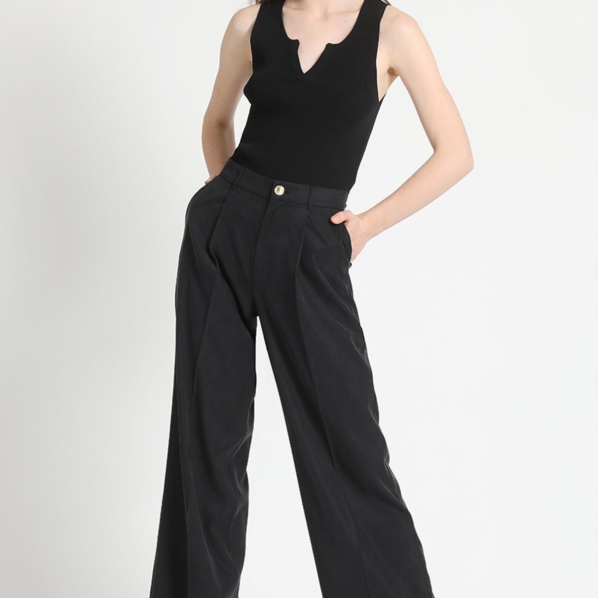 LIOLA - Pantalon Ancho Pinza Negro Liola