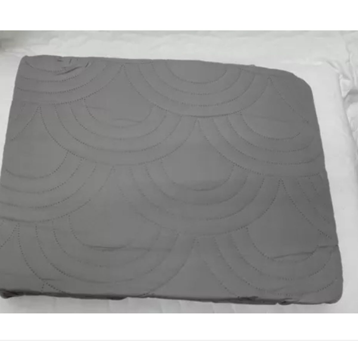 GENERICO - Cubrecama Quilt Verano King Gris