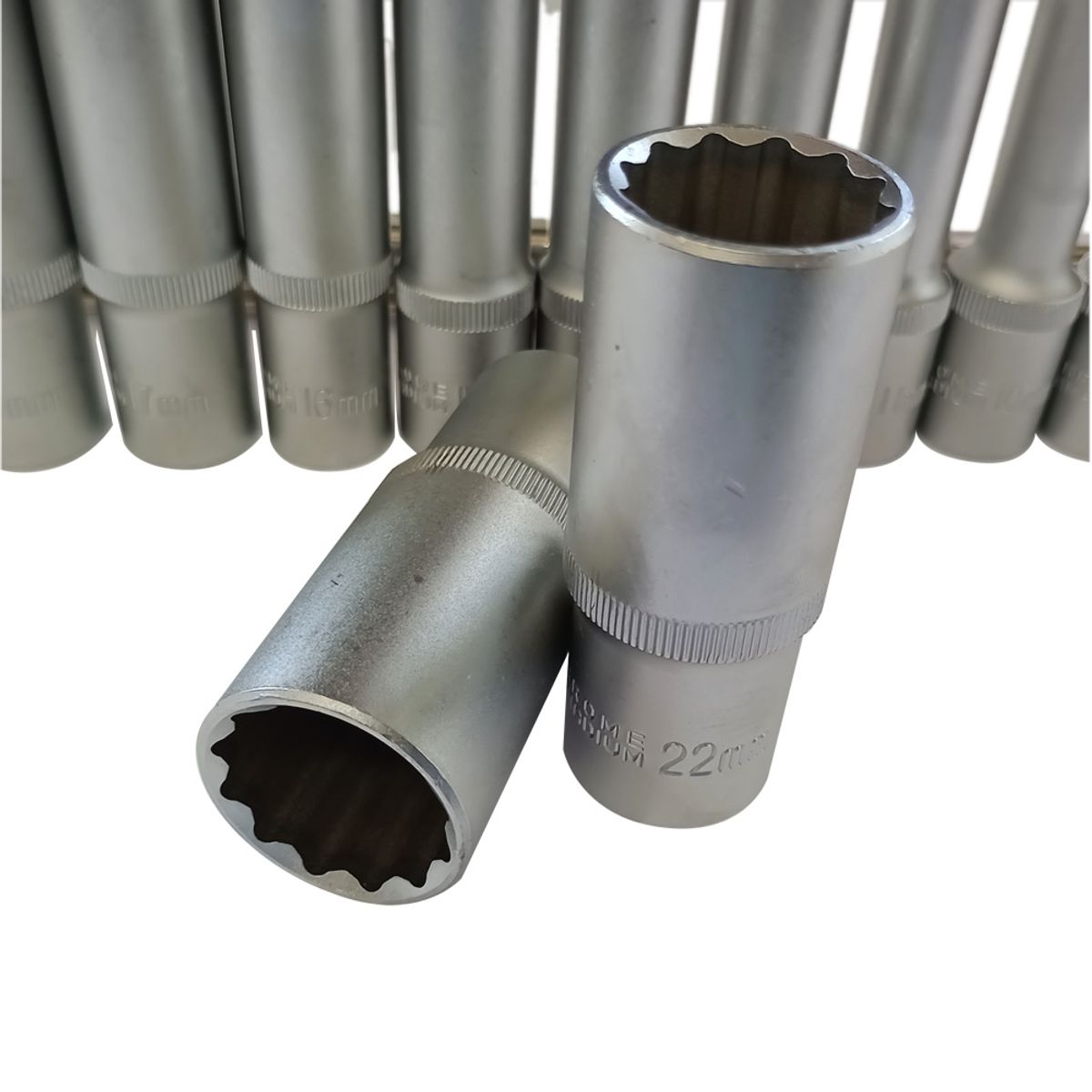 GENERICO - JUEGO DADOS POLIGONALES LARGOS 1/2" 08 MM A 24 MM 13 PCS