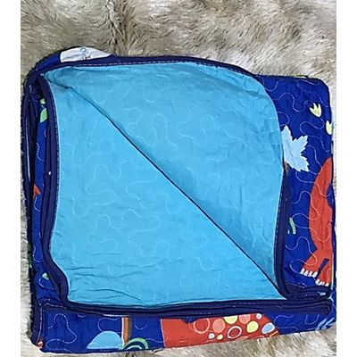 Imagen 2 del producto CUBRECAMA DE NIÑO TIPO QUILT DE VERANO 1.5 PLAZA AZUL DISEÑO DE DINOSAURIO