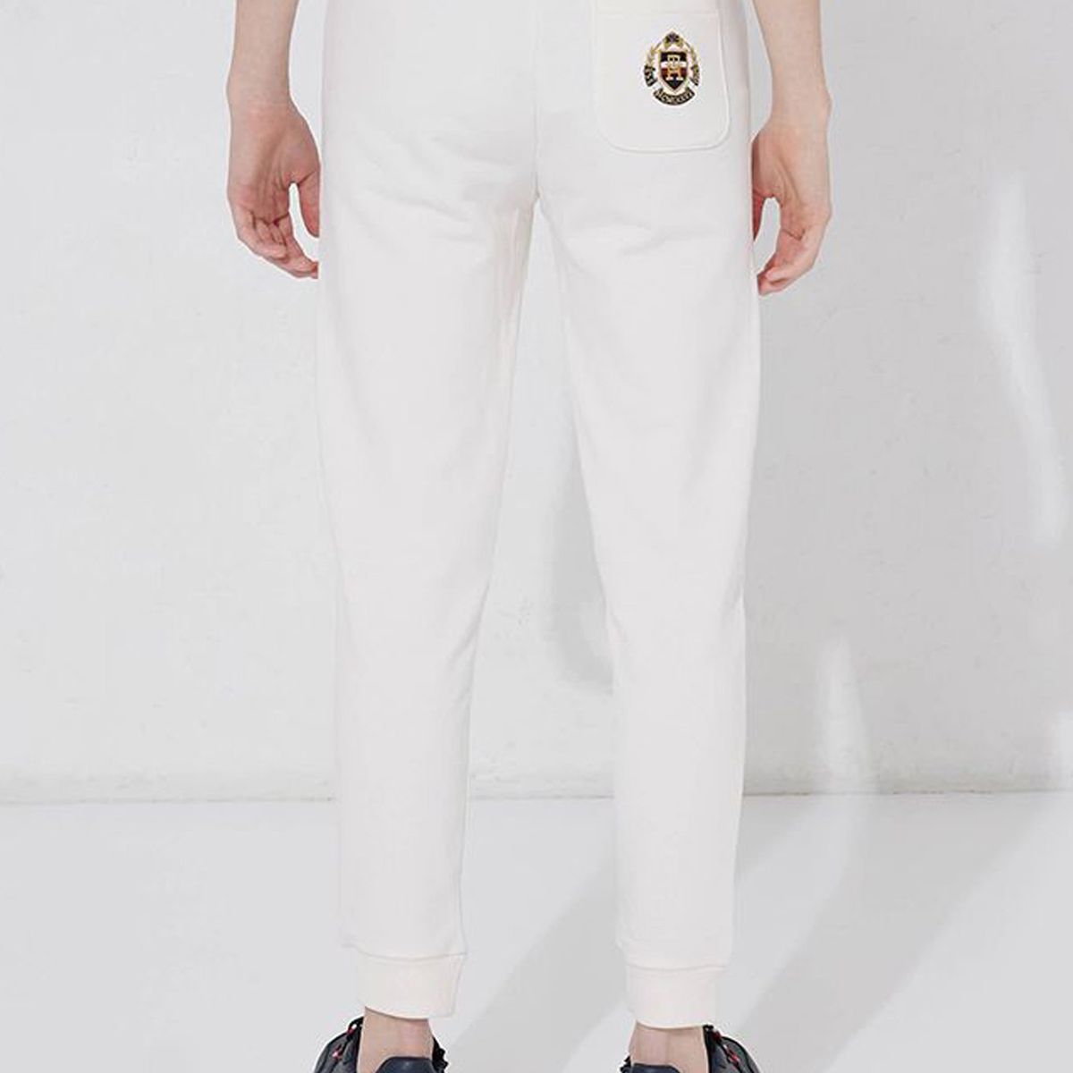 TOMMY HILFIGER - Joggers Ny Crest Logo Blanco Niño