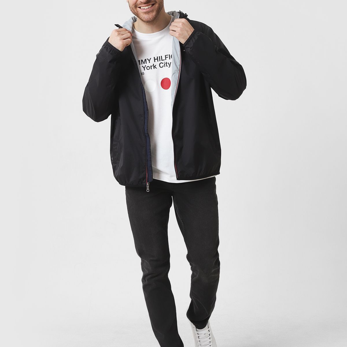 TOMMY HILFIGER - Cortaviento Essential Impermeable Con Gorro Negro Hombre