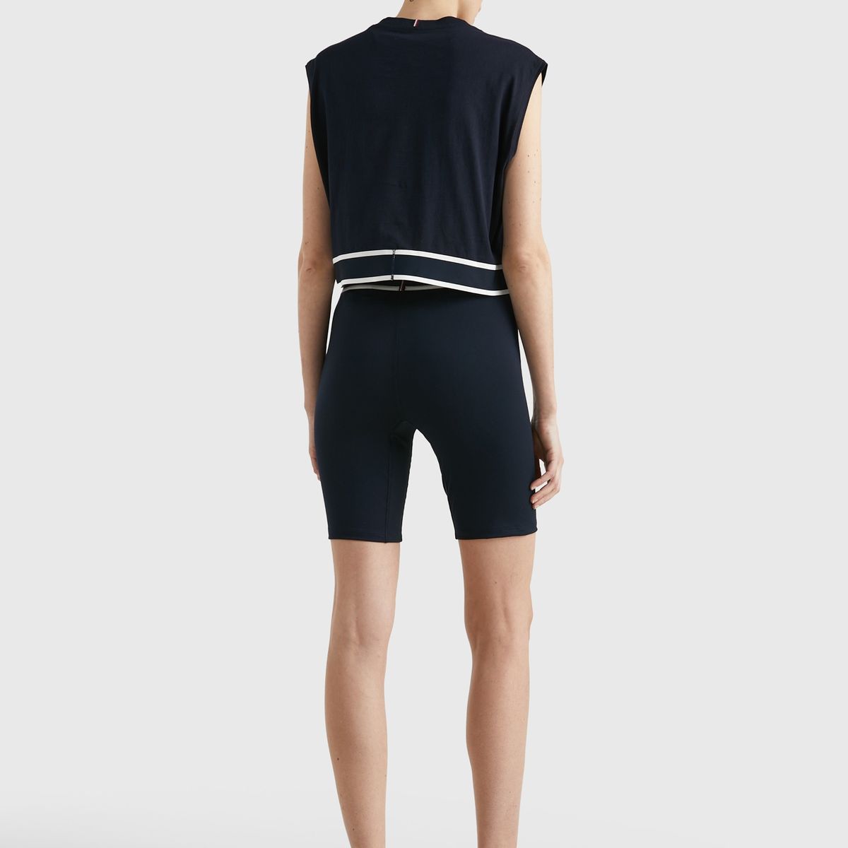 TOMMY HILFIGER - Polera Sport Sin Mangas Con Cinta Azul Mujer