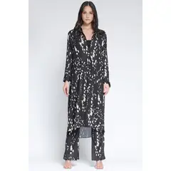 LIOLA - Camisa Extra Larga Estampado Manchas Negro