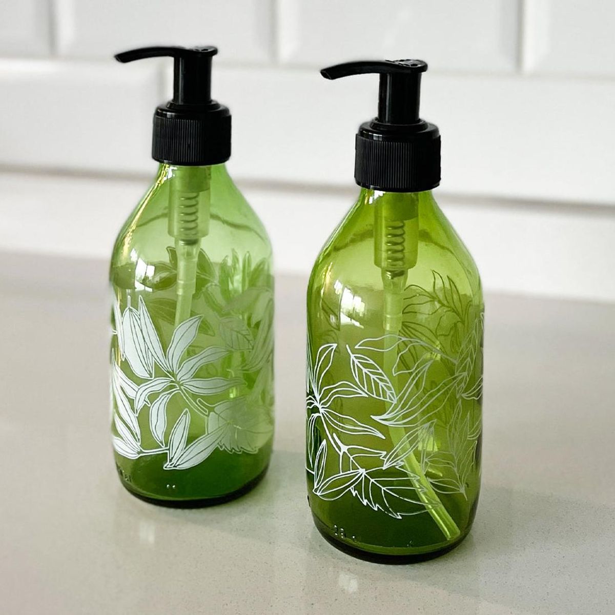 GREEN GLASS - Dispensadores Bomba Florales Verdes (2 Unidades)