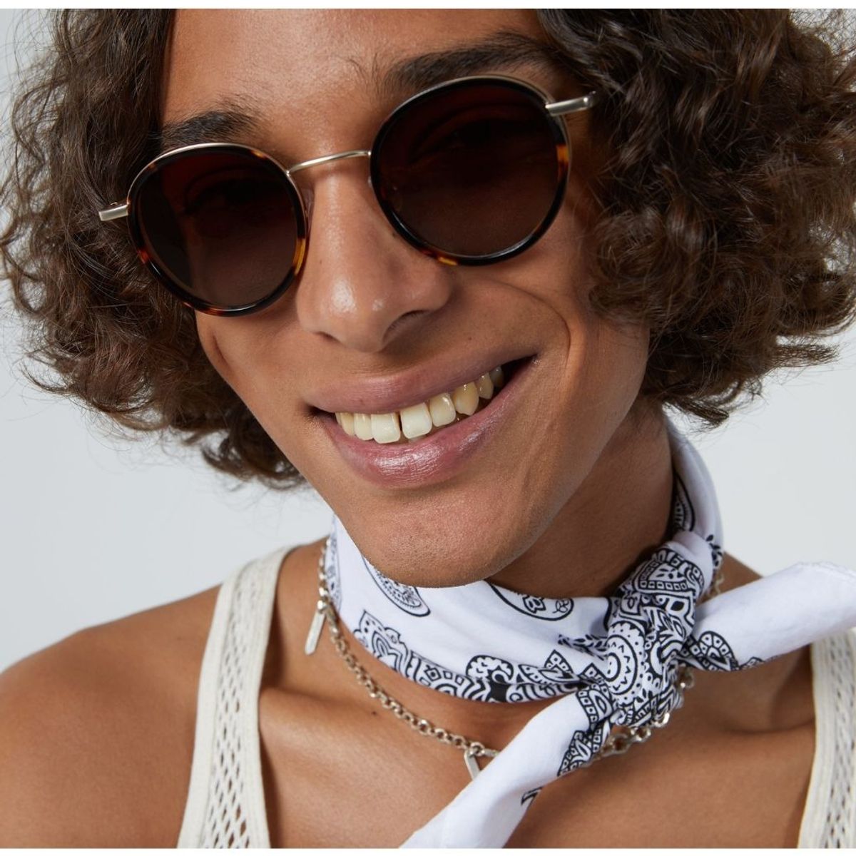 KOMONO - Lentes de sol Unisex Pete White Gold Tortoise Blond Wing