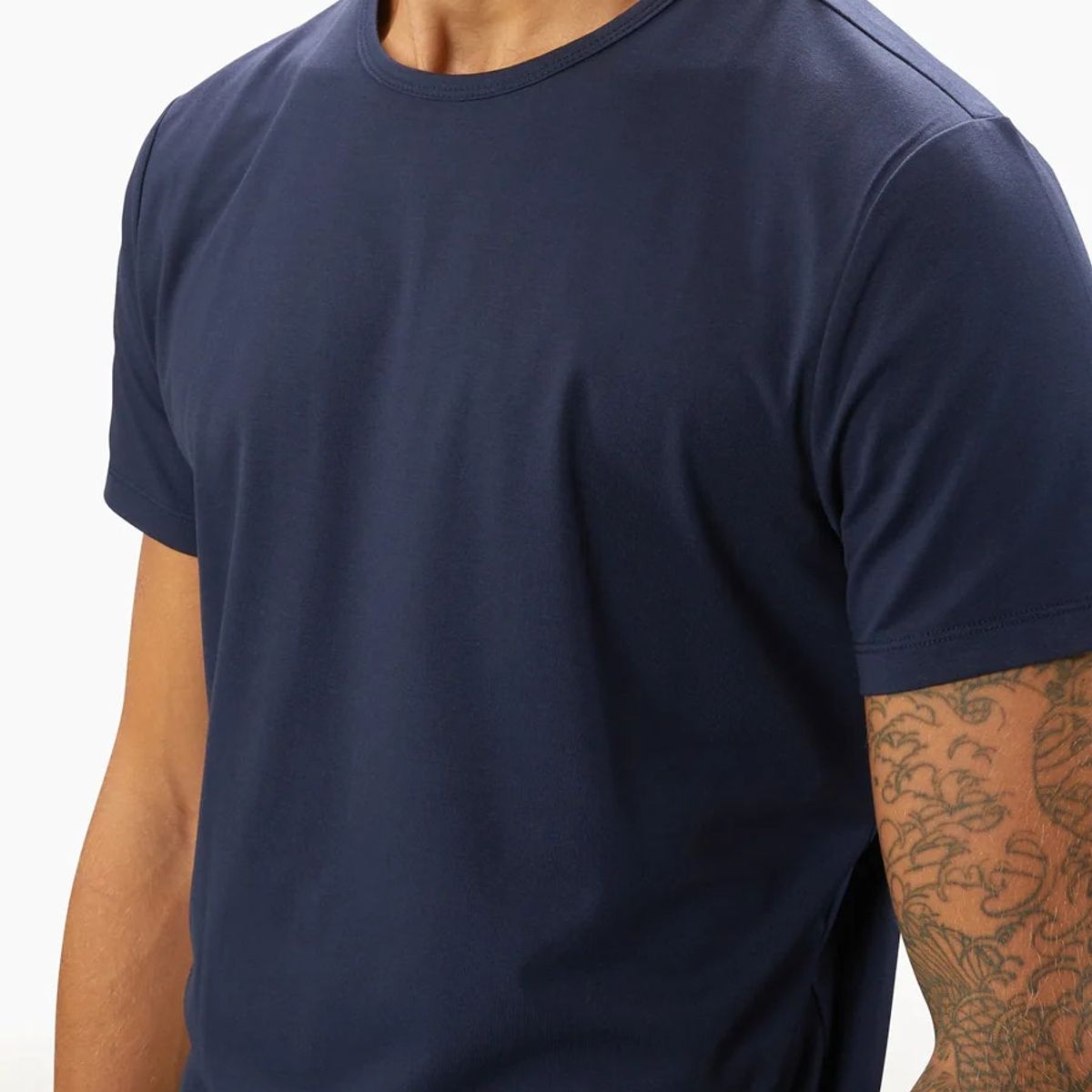 BACK IN TIME - Polera de Bambú Clásica Ultra Suave Back In Time