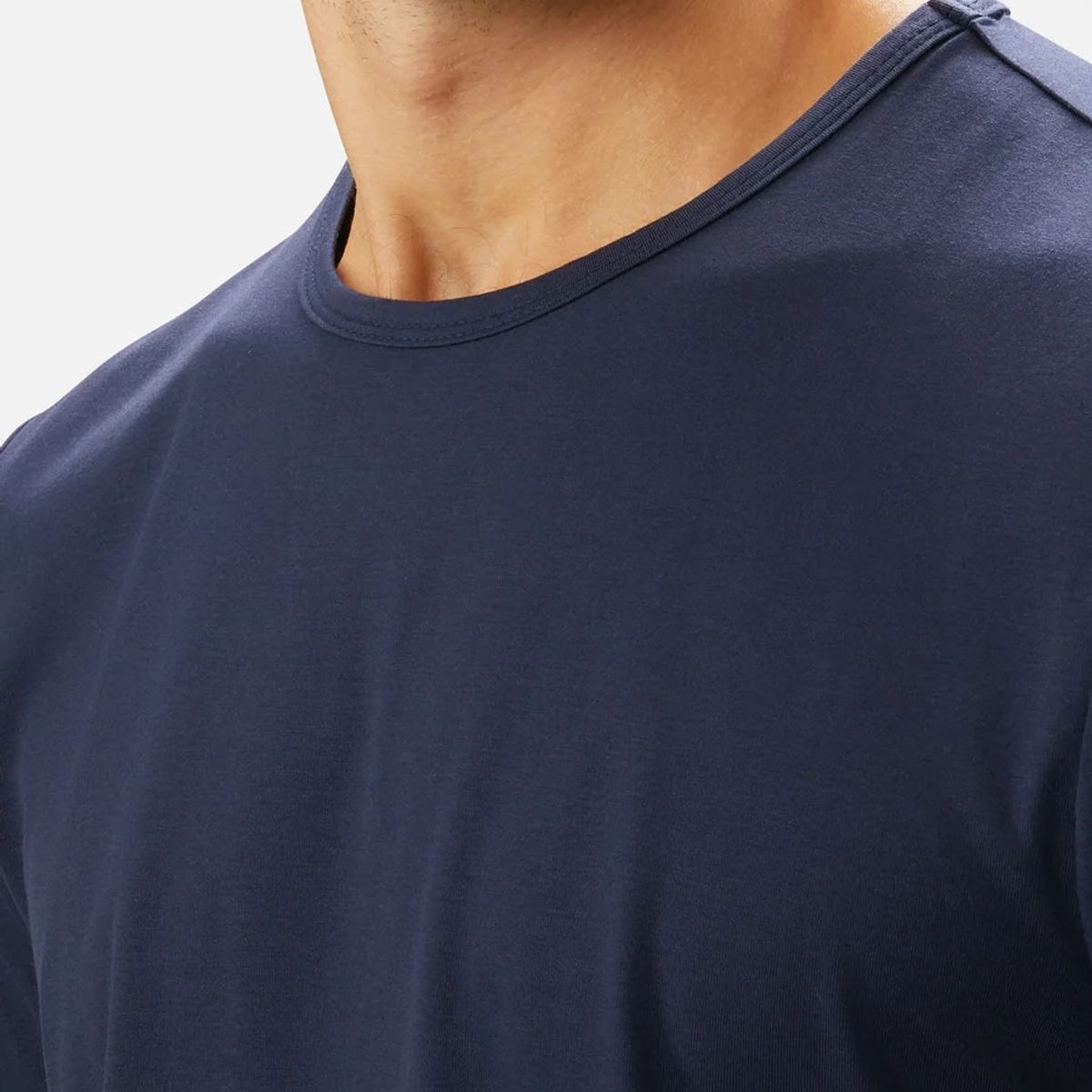 BACK IN TIME - Polera de Bambú Clásica Ultra Suave Back In Time