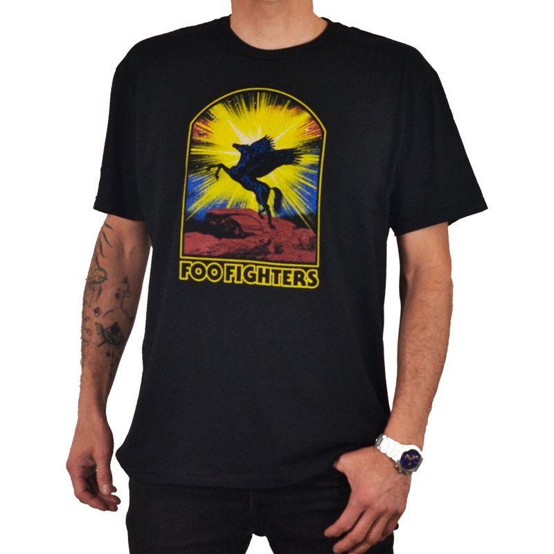 ROCK OFF OFFICIALLY LICENSED PRODUCTS - Polera de Foo Fighters con diseño de Pegasus_.