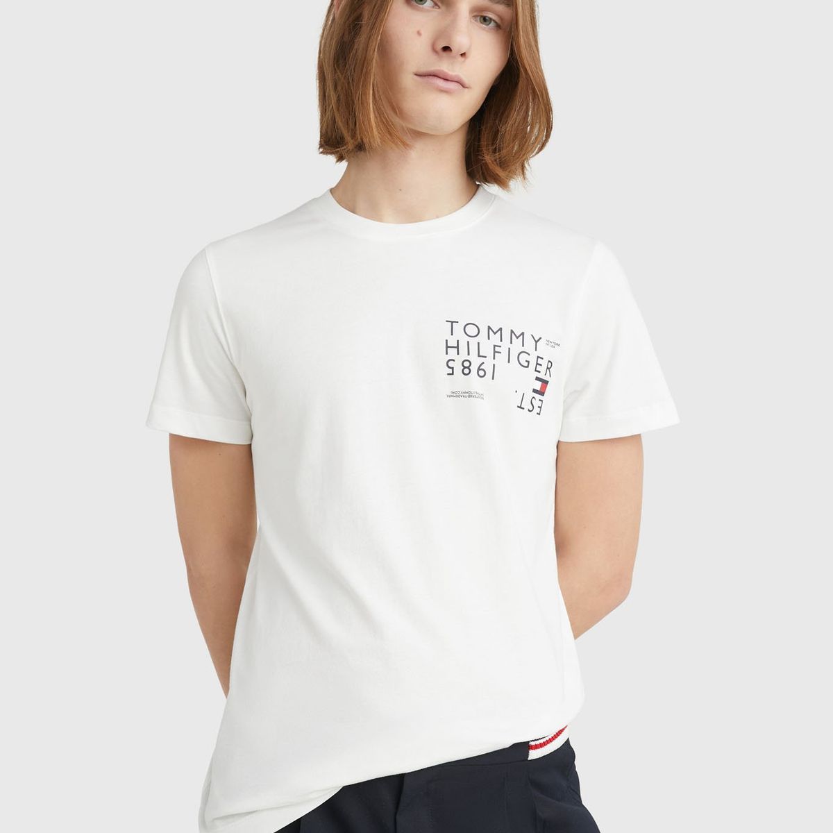 TOMMY HILFIGER - Polera Brand Love Back Slim Fit Blanco Hombre